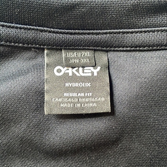 3/$20! EUC Oakley men’s 2XL black t-shirt!! - Picture 3 of 5
